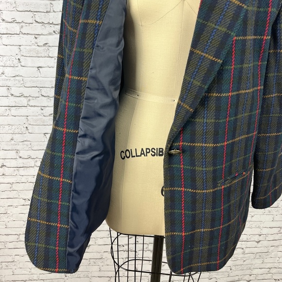 Vintage wool plaid green blazer with shoulder pads, & contrast collar,80’s,sz 14 - Picture 8 of 12